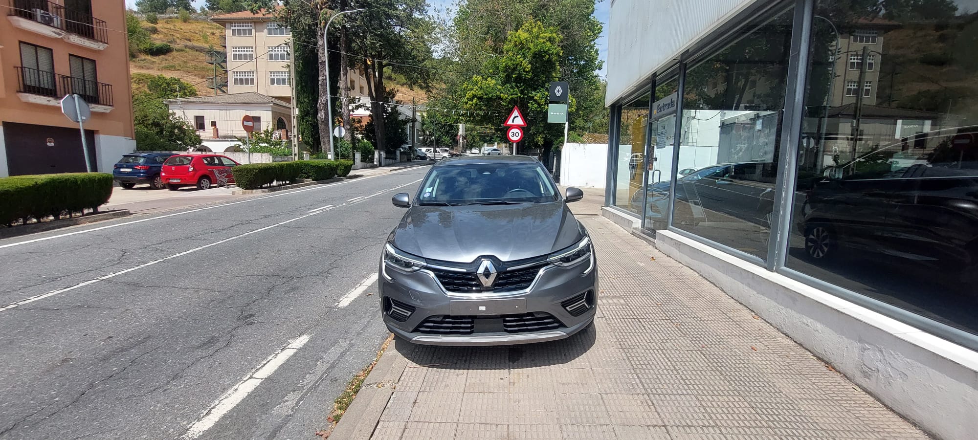 Renault Arkana 1.3 TCE 140CV miniatura 4